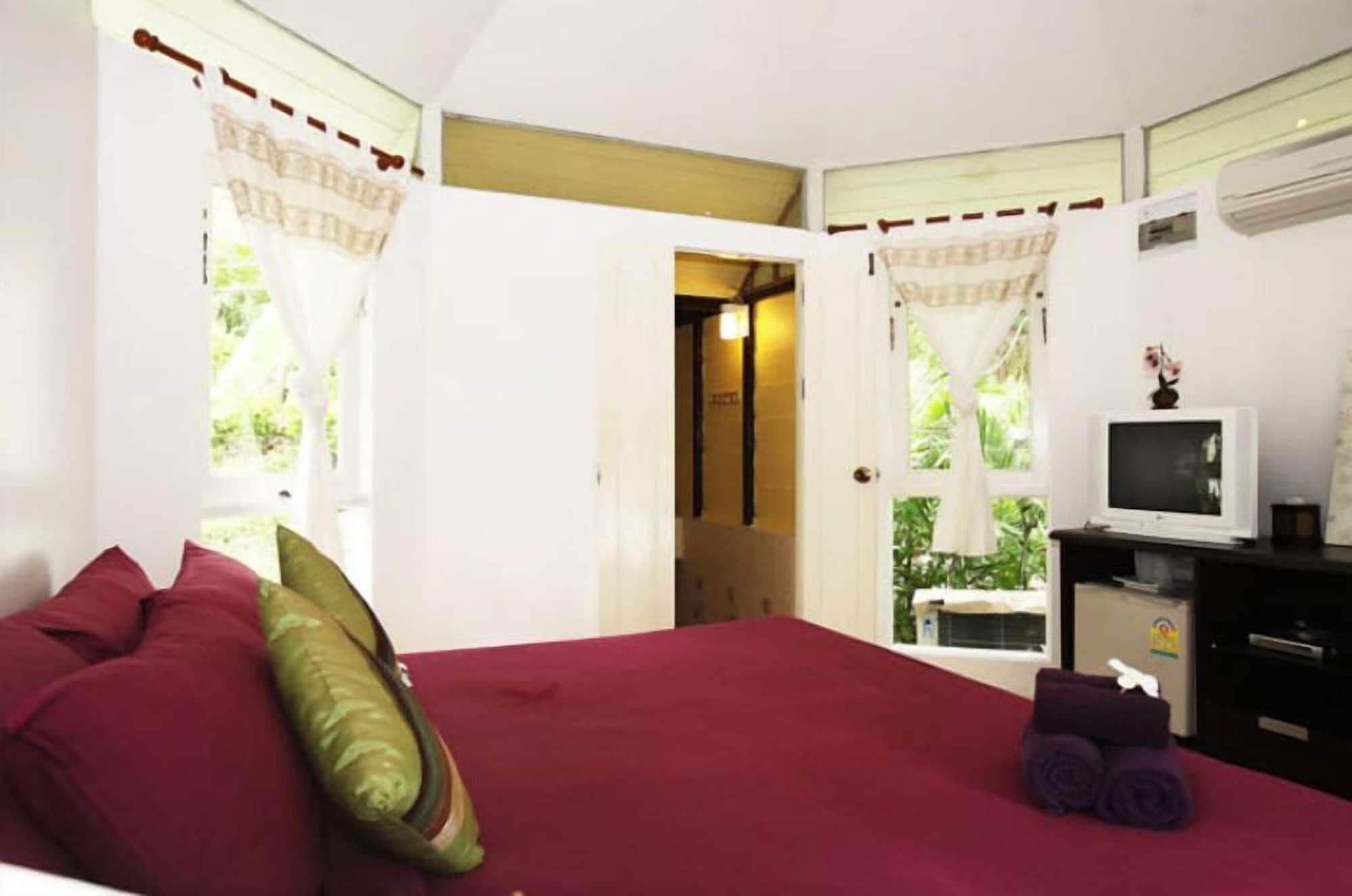 Nimmanoradee Resort - Sha Plus Certified Koh Samet Exterior photo