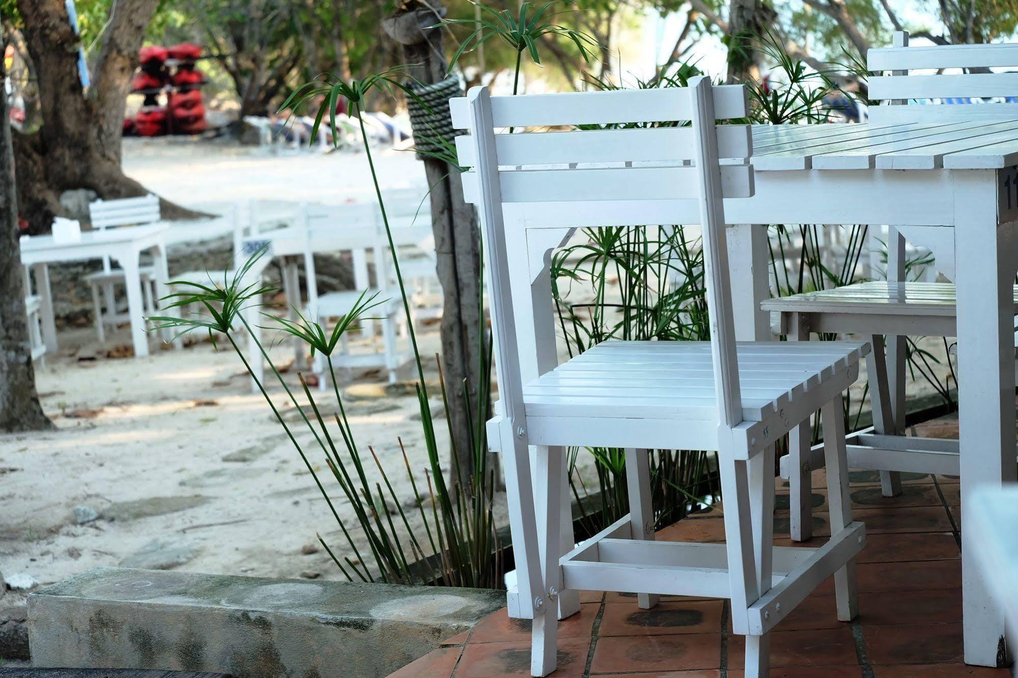Nimmanoradee Resort - Sha Plus Certified Koh Samet Exterior photo
